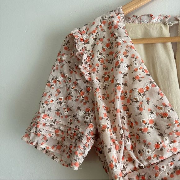 Storia • V-Neck‎ Floral Frill Dress - Picture 2 of 10